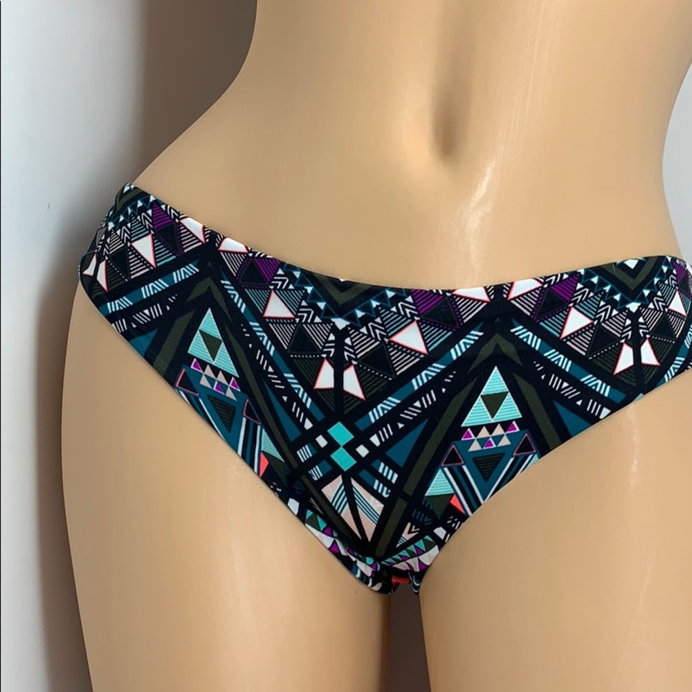 Pink Victoria’s Secret bikini bottom Aztec